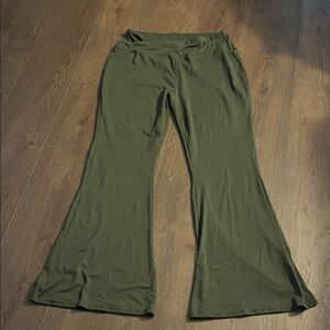 Chic Olive Flare Yoga Pants